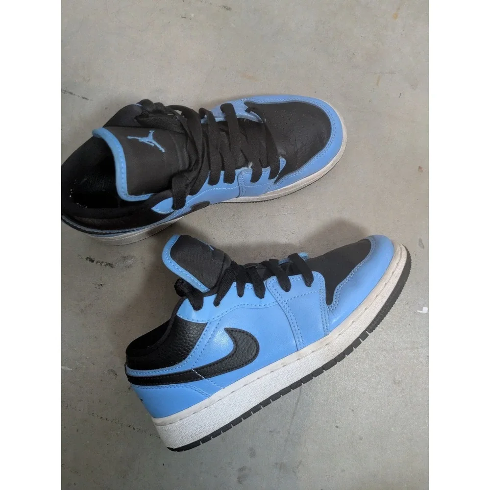 Jordan Air Jordan 1 Low Kid's 4.5Y Blue Black University Blue 553560-403